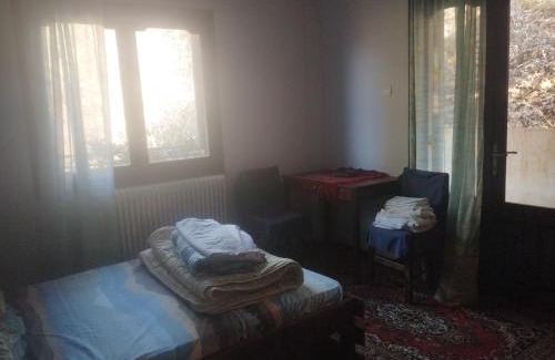 Makednoi House | Pansion Lazaros