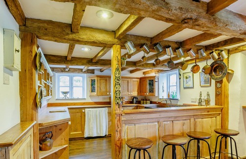 Llangollen Cottage | PANT DAFYDD GOCH, pet friendly, with open fire in Llangollen