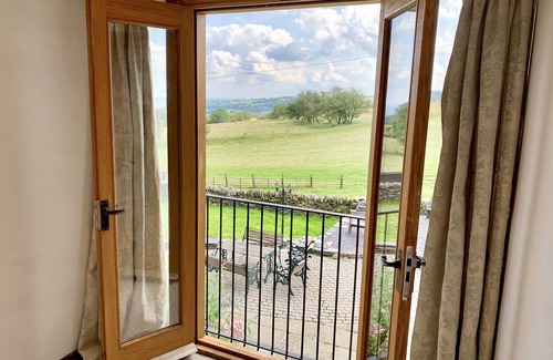 Llangollen Cottage | PANT DAFYDD GOCH, pet friendly, with open fire in Llangollen