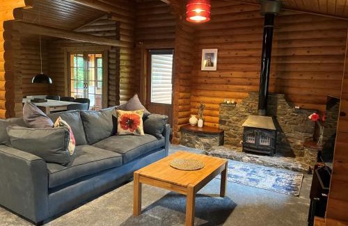 Pentrefelin Ski Chalet | Pantglas Hall Holiday Lodges and Leisure Club