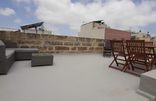 Paola Apartment | Paola apartments