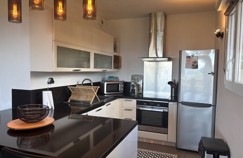 Solenzara Apartment | PAOLINA- SEA VIEW- BEACH AND SHOPS ON FOOT