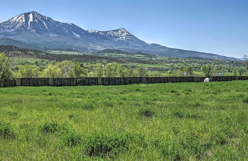Paonia Apartment | Paonia Apartment w/ Deck + Stunning Mountain Views