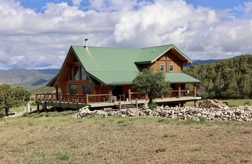 Paonia Cabin | Paonia Cabin