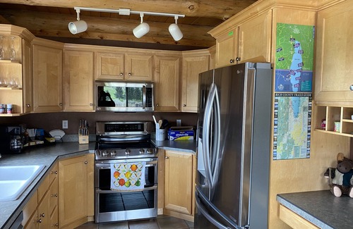 Sweetwater House | Papa Bear's Pickleball Cabin!