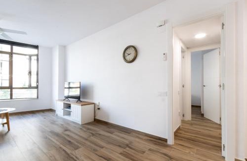 Sabadell Apartment | Papa Pius