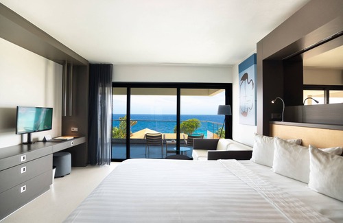 Jan Thiel Hotel | Papagayo Beach Hotel