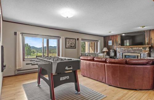Custer House | Papa’s Place on Willow Creek