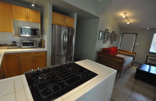 Laie House | Papaya 2: 2 bedroom 1 bath at Tiki Moon Villas