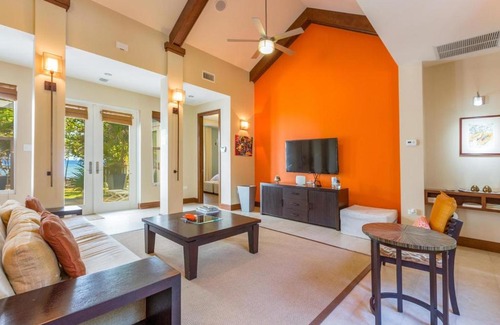 West Bay House | Papaya Cottage by Grand Cayman Villas & Condos