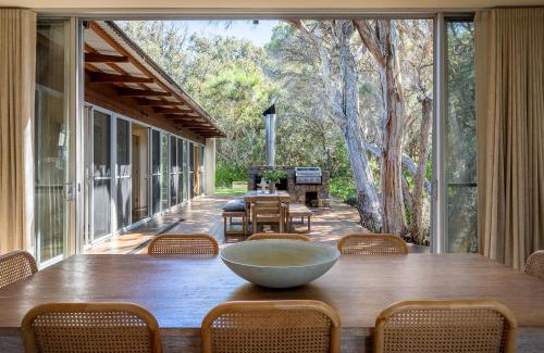 Naturaliste House | Paperbarks I Private Properties