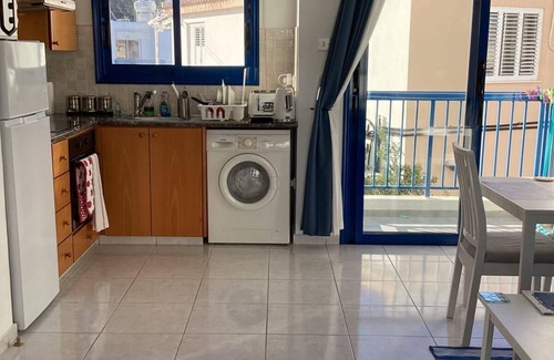 Universal Apartment | Paphos Holiday Apartments Pool view Apartment
