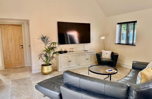 Markham Moor House | Papillon