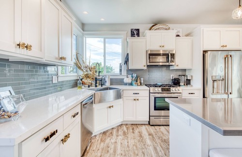 Grover Beach House | Papillon House a luxury escape with sunset ocean- 2 Master En-suites