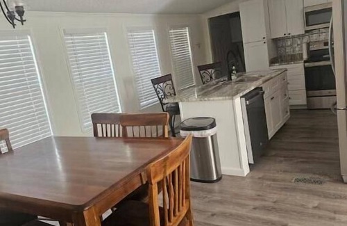 Clifton House | Pappaw's Retreat