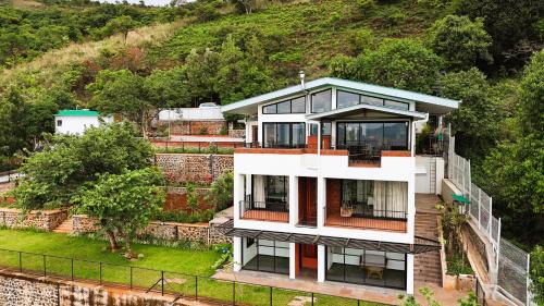Bhim Nagar Hotel | Par-X - Villa Sukoon - 3BHK Valley View - Leave the World Far Behind