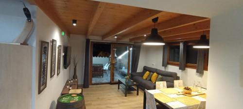 Cires Apartment | Parada de Txambonet 3