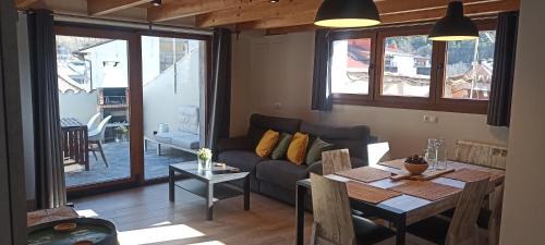 Cires Apartment | Parada de Txambonet 3