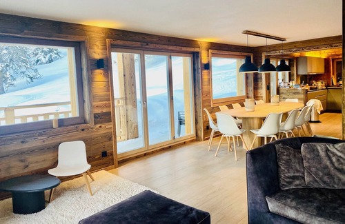 Vex Ski Chalet | Paradis Perdu SKI IN & QUIET chalet 14 personnes