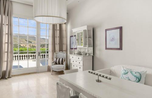 Paleopolis Hotel | Paradise Art Hotel