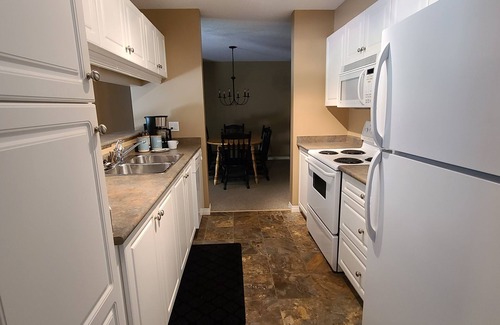 East Kootenay Condo | *Paradise at the Peaks*nCozy ground floor unit
