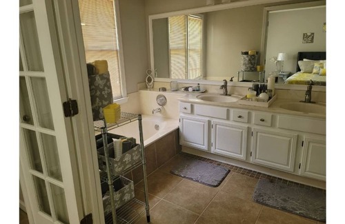 Lawrenceville House | Paradise at Raleigh