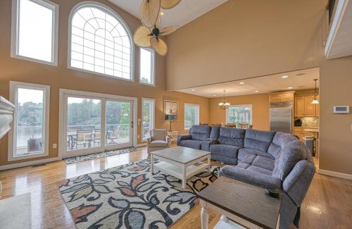 Moneta House | Paradise at Sunset Cove