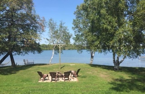 Frazee House | Paradise at the Point, Long Lake