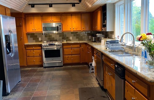 Lake Norman of Catawba House | PARADISE AT THE LAKE-Pool & Optional Boat Rental. Great for families! Generator