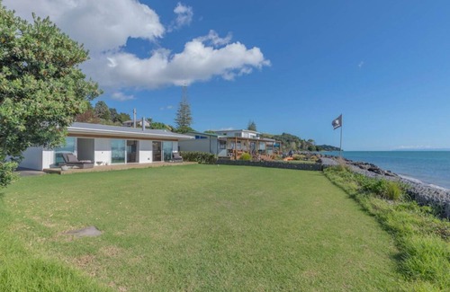 Whakatiwai House | Paradise at Your Door