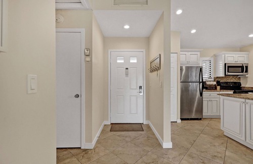 Palm Beach Gardens Cottage | Paradise Awaits! PGA Paradise Cottage II