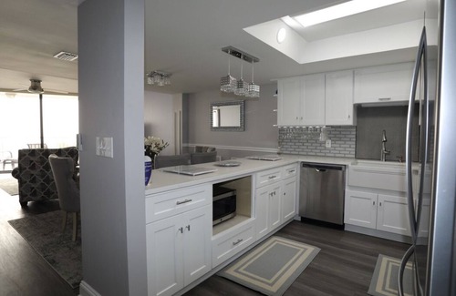 Madeira Beach Condo | Paradise awaits you!
