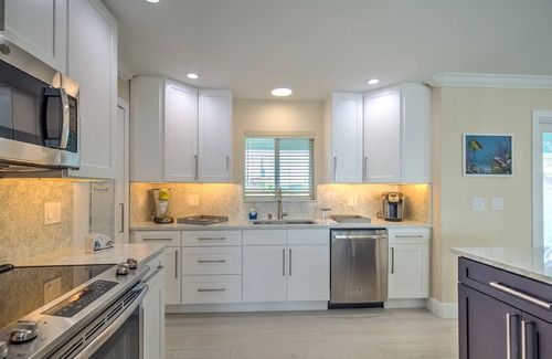 Marathon House | Paradise Bay - 4 Bedrooms [with 2 Master Suites] & 4 Bathrooms - sleeps 10