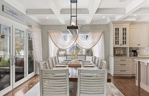 Cleverdale House | Paradise Bay