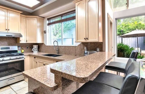 Central Okanagan House | Paradise Beach