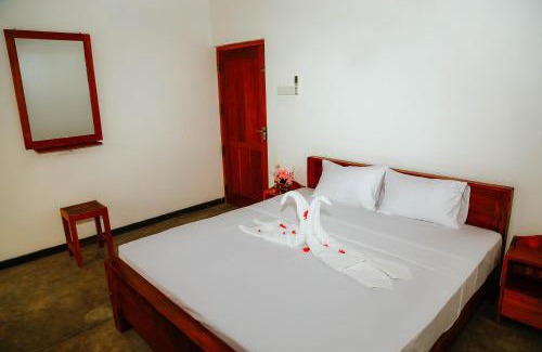 Habaraduwa Apartment | Paradise Beach House - 3 Bedrooms Apartment in Habaraduwa