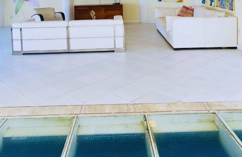 Marina House | Paradise by the Sea.