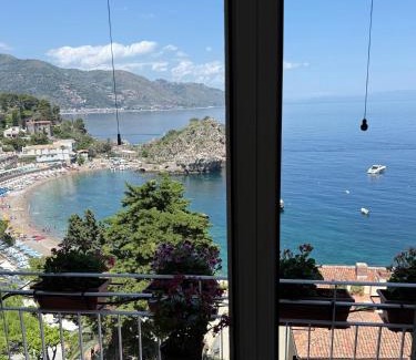 Mazzaro Apartment | Paradise By The Sea
