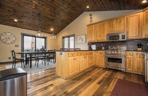 Paradise Point House | Paradise Cove Vista-Deck View-King Beds-Hot Tub, Paradise Cove Vista-Lake and Mountail View-Hot Tub-