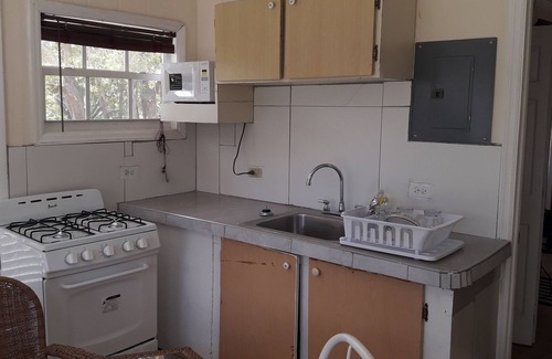 Andros Town Cottage | PARADISE CREEK COTTAGES ON THE BEACH.