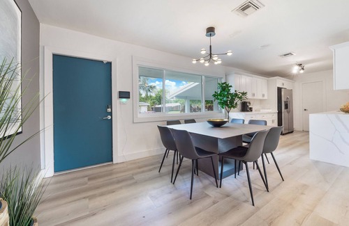Cutler Bay House | Paradise Escape Villa 4BR/BasketballHeatedpool/