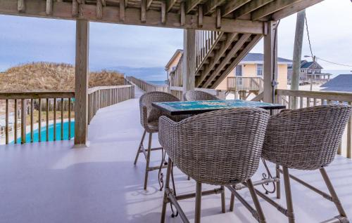Nags Head House | Paradise Found