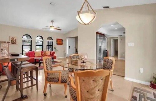 Port Charlotte House | Paradise Found