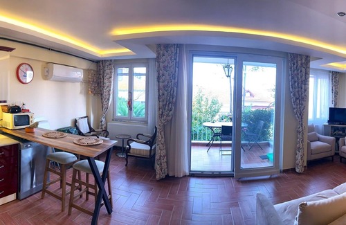 Adalar Apartment | Paradise Garden on the Island