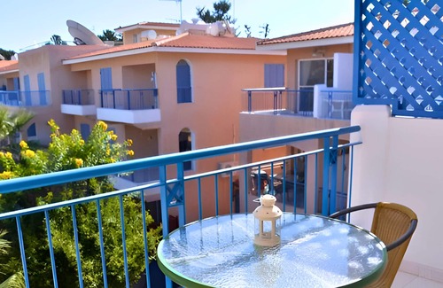 Universal Apartment | Paradise Gardens Cozy Oasis with AC, WIFI, and private pool