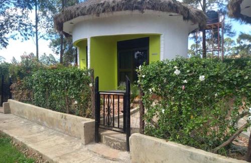 Kampala Bed & Breakfast | Paradise Gardens Kajjansi