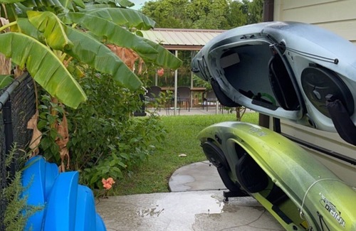 Hernando Beach House | Paradise - Golf Cart Rental, Kayaks, Paddle Boat, Fishing & Swimming