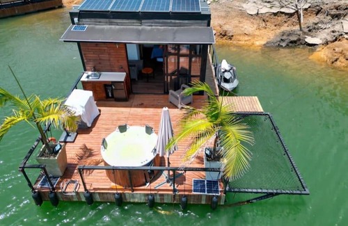 El Penol Ski Chalet | Paradise guatape