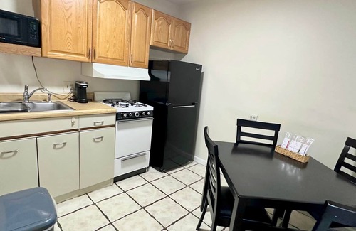 Desert Hot Springs Resort | Paradise Hot Springs Hotel / Mineral Water Spa #4