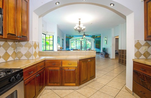 Boquete House | Paradise House, Boquete - Hiking, Birding, Coffee! Walk to town.